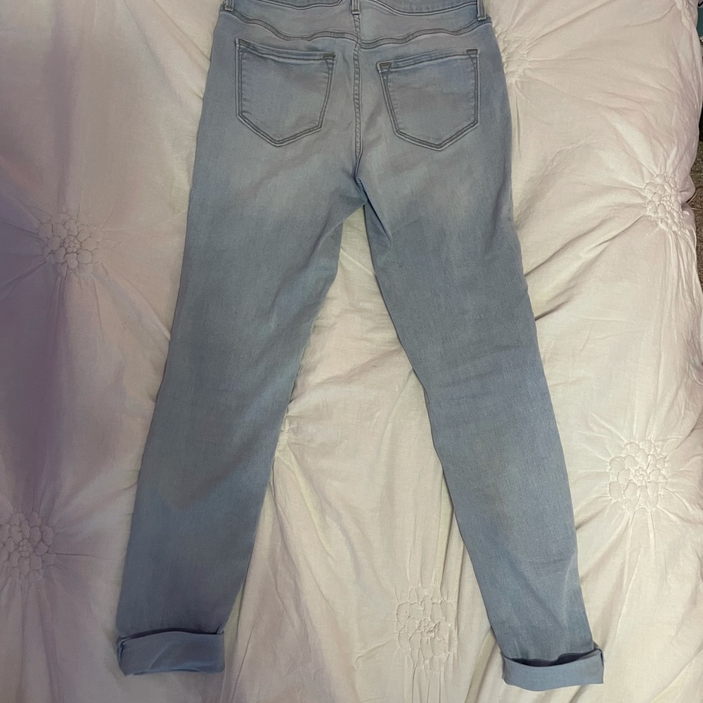 Old Navy 2 regular mid-rise jeans - Picture 2 of 2